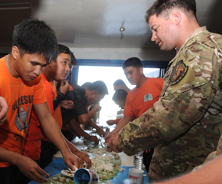 File:Philippines, US team up in lifesaving medical training for Balikatan 120420-F-ZB240-008.jpg