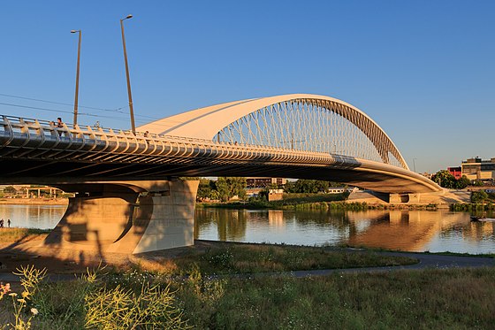 Most v. Troja Bridge. Troja Bridge Praha. Самые интересные мосты Литвы. Новый пешеходный мост в трое Прага.