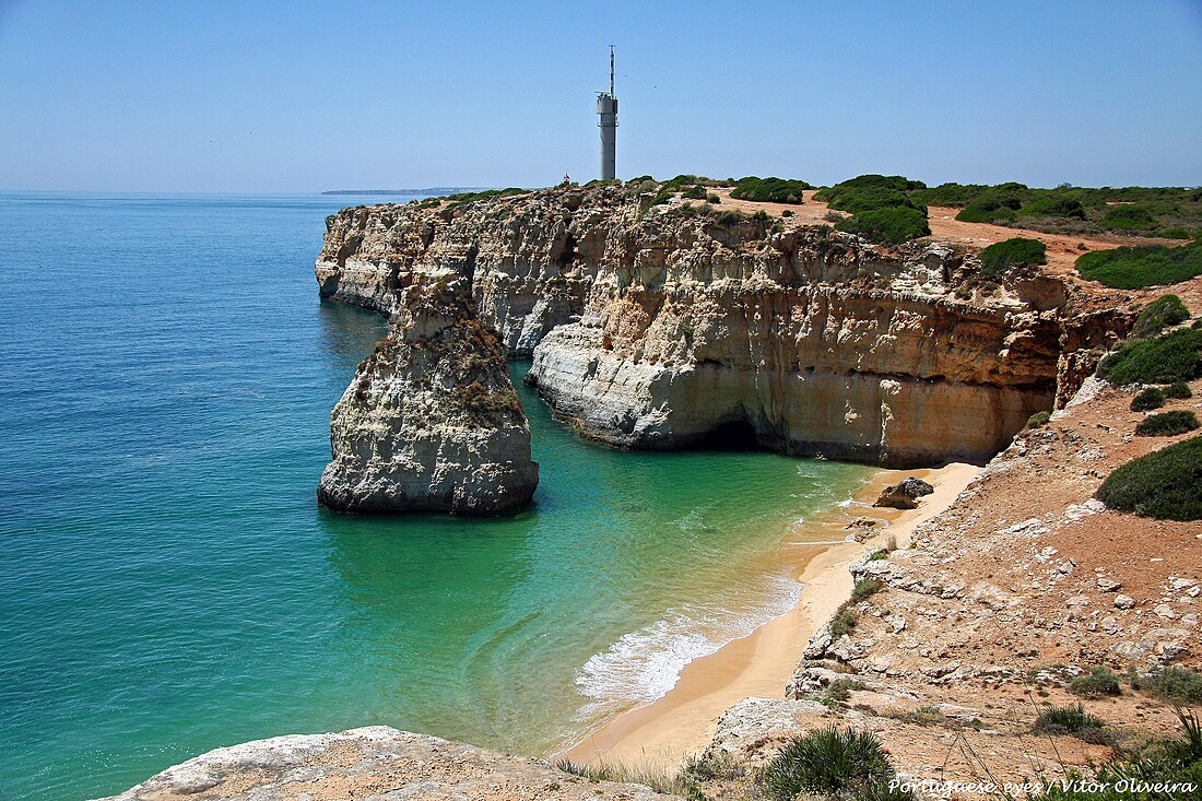 Praia dos Caneiros