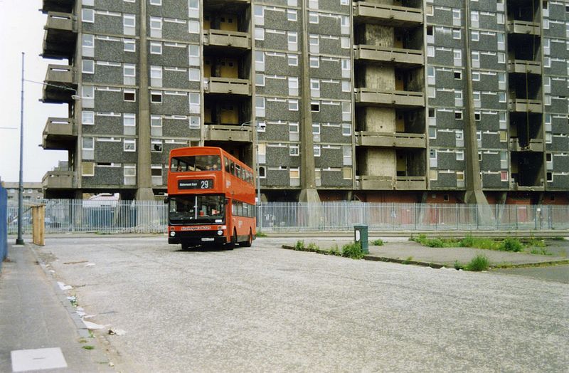 File:Queen Elizabeth Flats - before demolition 1.jpg