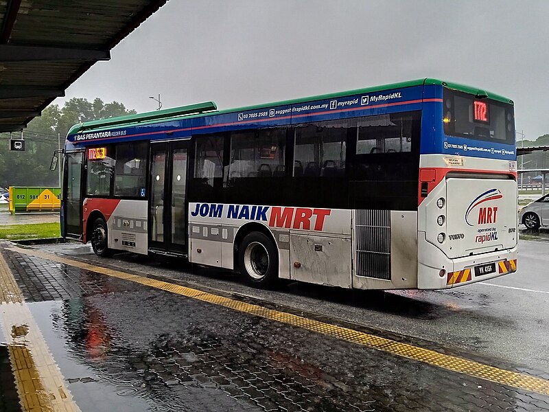 File:Rapid KL bus route T772 at SA1020 MRT Kwasa Sentral MRT Pintu A Bus Hub, Selangor 20231230 170922.jpg