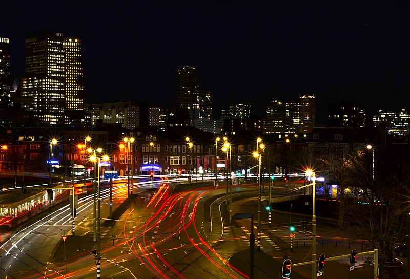 File:Rijswijkseplein.jpg