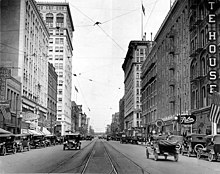 Avenida ribeirinha c.  1923