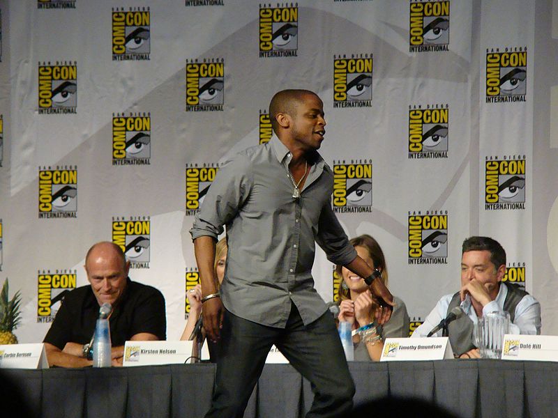 File:SDCC 2010 - Corbin Bernsen, Dulé Hill, Maggie Lawson & Timothy Omundson (4848179346).jpg