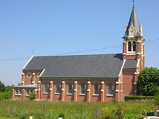 Saint-Fuscien - église restaurée en 2010.JPG