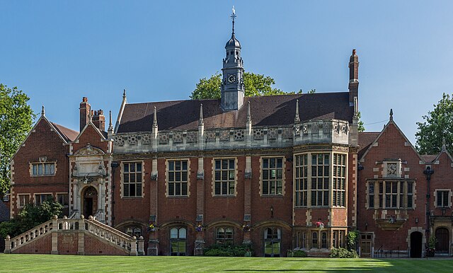 Jacobean Revival dining hall (Selwyn College, Cambridge)