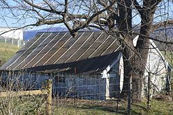 Shenandoah İlçe Çiftliği taş outbuilding.jpg