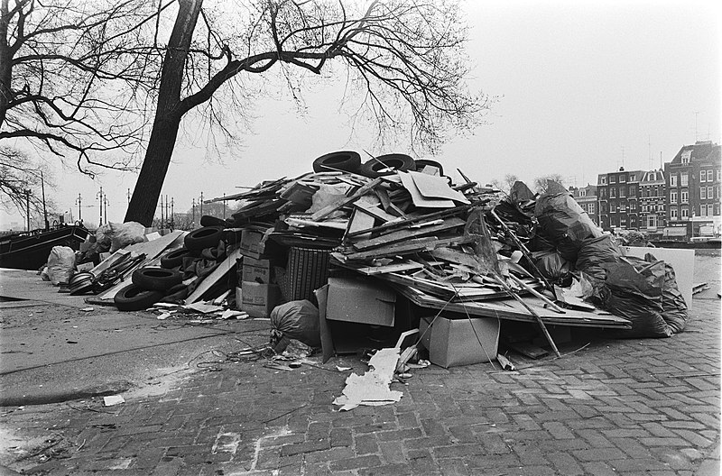 File:Staking Amsterdamse Stadsreiniging in verband met korting ziekengeld. Grote stap, Bestanddeelnr 932-0316.jpg