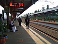 Миниатюра для Файл:Stasiun Rawa Buaya 05.jpg