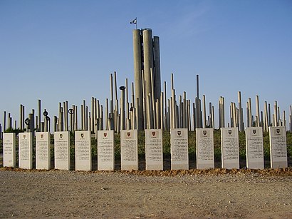 איך מגיעים באמצעות תחבורה ציבורית  לאנדרטת אוגדת הפלדה? - מידע על המקום