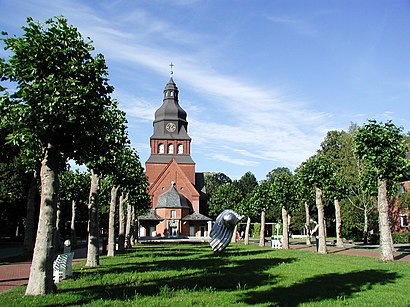 So kommt man zu Evangelisches Johannesstift mit den Öffentlichen - Mehr zum Ort Hier