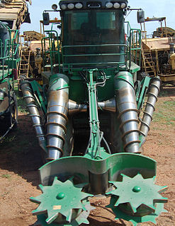 Sugarcane harvester harvesting machine