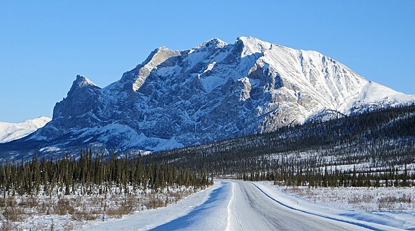 Sukakpak Gunung winter.jpg