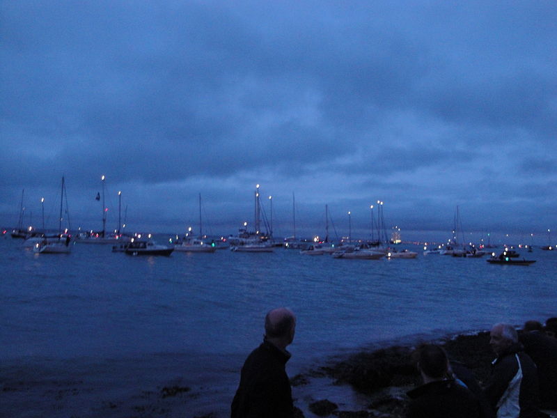 File:The Solent at Cowes on Firework Night 2011 2.JPG