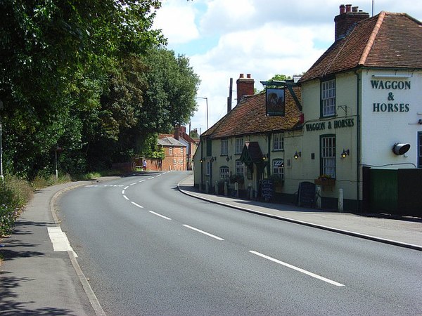 On the Old Bath Road, looking into Twyford from its western boundary.