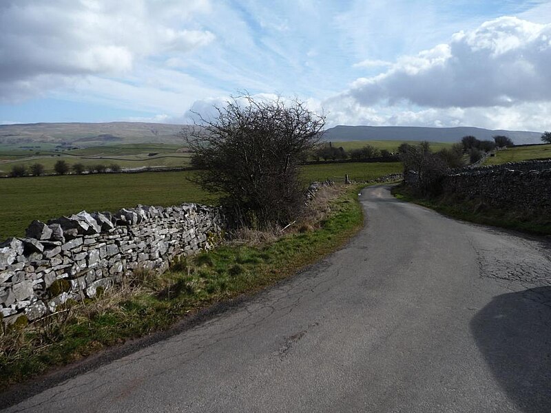 File:The road to Lane Head - geograph.org.uk - 3877165.jpg