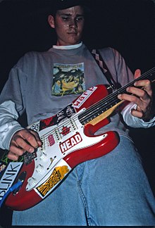 DeLonge performing at an early Blink-182 show Tom DeLonge performing at early Blink-182 show.jpg