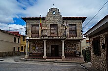 File:Town_hall_of_Almadrones.jpg