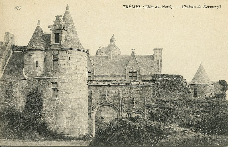 File:Trémel - Château de Kermarzit - AD22 - 16FI6626.jpg