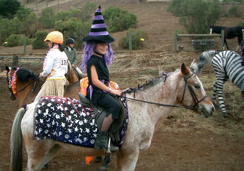 File:Trick-or-Treat on the Prarie.jpg