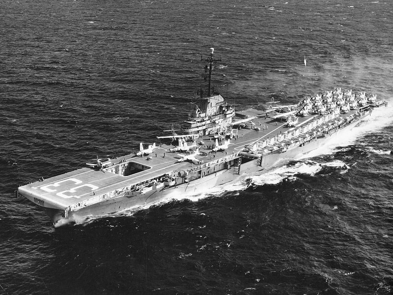 File:USS Kearsarge (CVA-33) underway c1957.jpeg