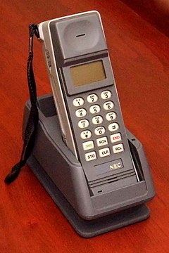 NEC P9100, a Japanese brick from 1988