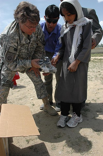 File:Volunteer operation 'cares' for Afghan youth DVIDS90830.jpg