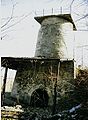 Ruiny pieca wapienniczego na wschodnich zboczach Kopy Radziechowskiej