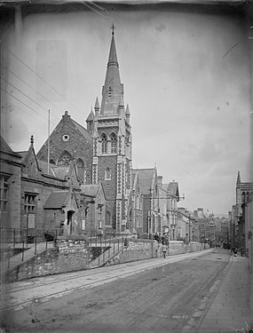 Wesleyan Church, Stow Hill, Newport (4641398).jpg