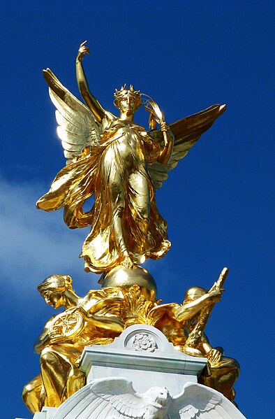 File:Winged Victory, Victoria Memorial, London.jpg