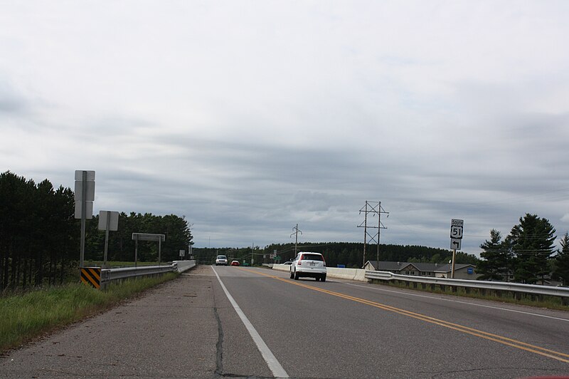 File:Wisconsin Highway 86 East Terminus Looking West.jpg