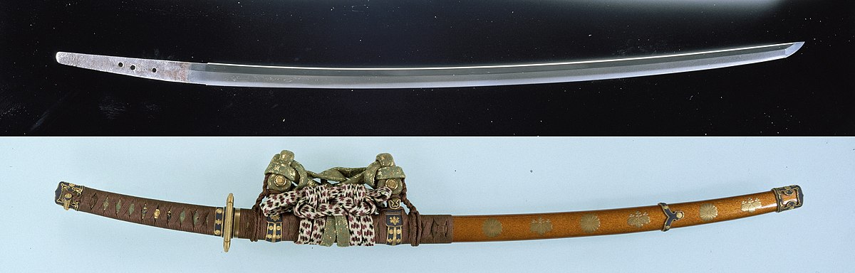 File:太刀 銘 正恒 附 菊桐紋散糸巻太刀拵 Blade and Mounting for a 