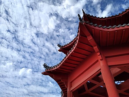 Looking up from the top of Tanglang Mountain in Nanshan