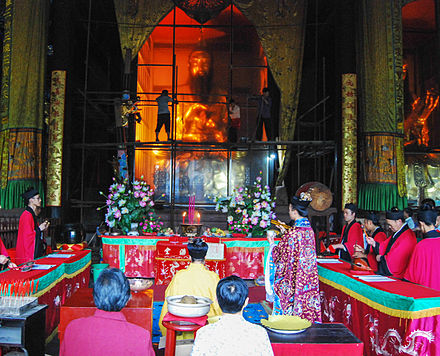 A daoist ritual at the Grey Goat Temple (Qingyang Gong, 青羊宫) in Chengdu, Sichuan.