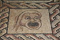 Фрагмент мозаїки з театральною маскою. Археологічний музей Сен-Пьєр, Ізер, Франція.