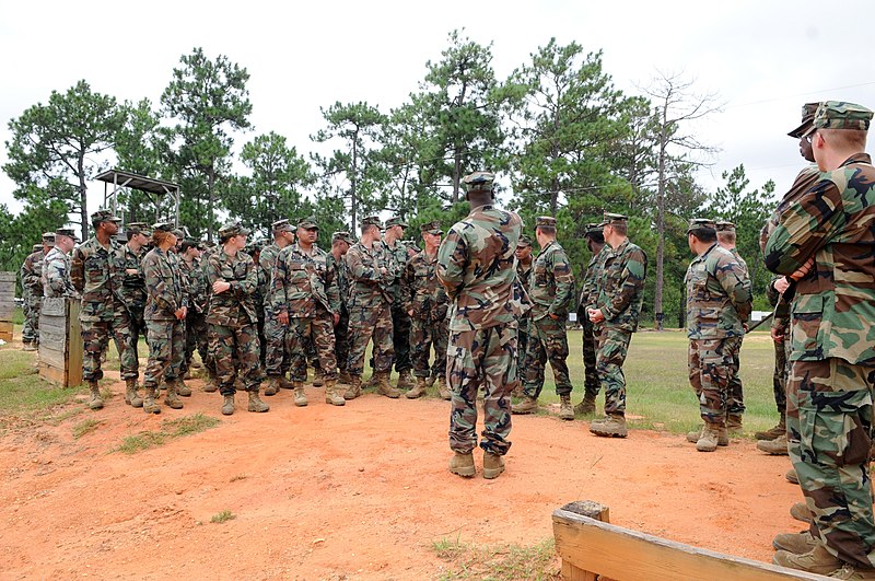 File:110902-N-UH337-016 - NMCB 11 at MK19 firing range (Image 5 of 27).jpg