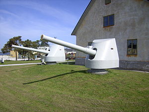 12 cm kanon m94.JPG