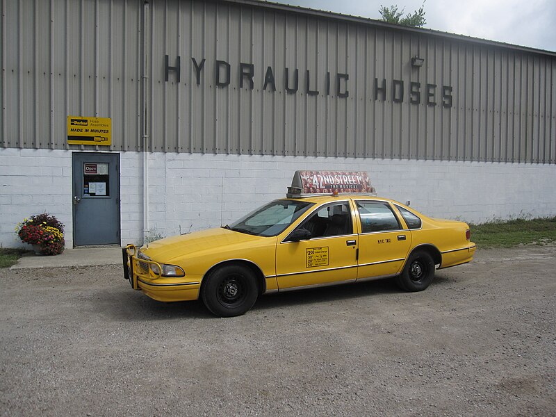 File:1996 Caprice 9C6 New York Taxi.jpg