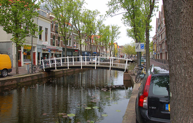 File:2010-05-15-delft-by-RalfR-02.jpg