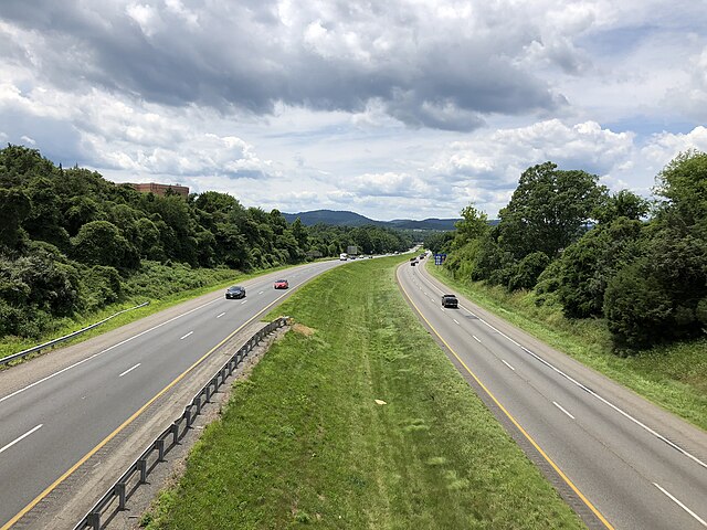 I-64 westbound near Charlottesville