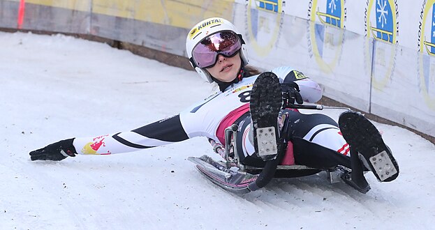 commons:Category:2021-22 FIL Luge World Cup Natural Track in Mariazell] von Stepro und Sandro Halank mit Canon-Equipment