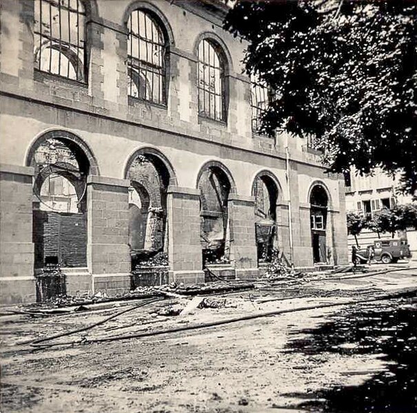 File:2Fi07096 Destruction de la Halle aux blés de Brest.jpg