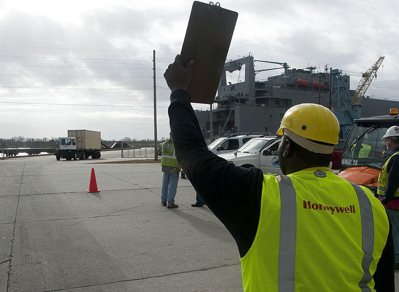 File:597th Transportation Brigade commander visits JB Charleston 140110-F-OH250-078.jpg