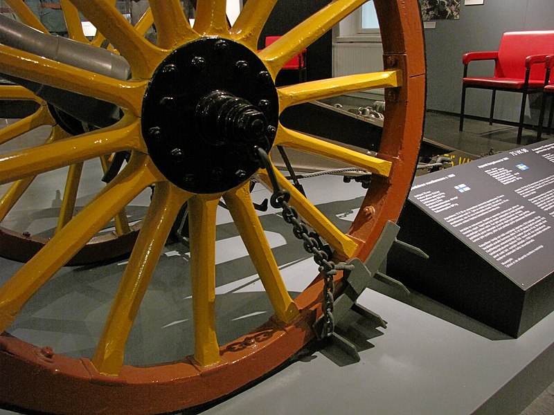 File:75 mm Meiji 31 mountain gun Hämeenlinna 4.JPG