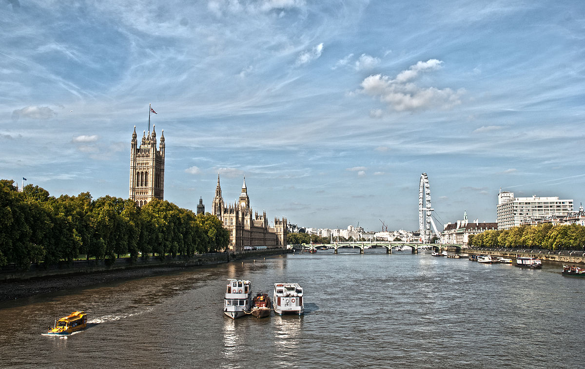 File:A Thames view, London (7657487524).jpg - Wikimedia Commons.