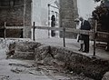 Opgravingen, stukken fundering, schedels en botten, zomer 1966.