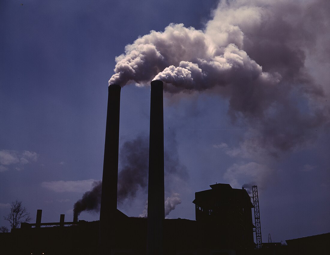 File:Alfred Palmer Smokestacks.jpg