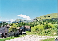 Melihat dari frazione dari Casalicchio.