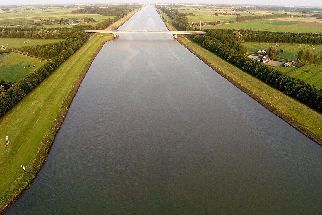 File:AmsterdamRijnkanaal.air.jpg