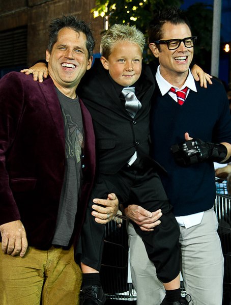 Knoxville (right) with Jeff Tremaine (left) and Bad Grandpa co-star Jackson Nicoll
